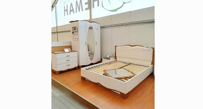 Тиффани Груша